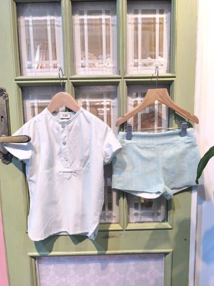 PANTALÓN Y CAMISA O MARIETA