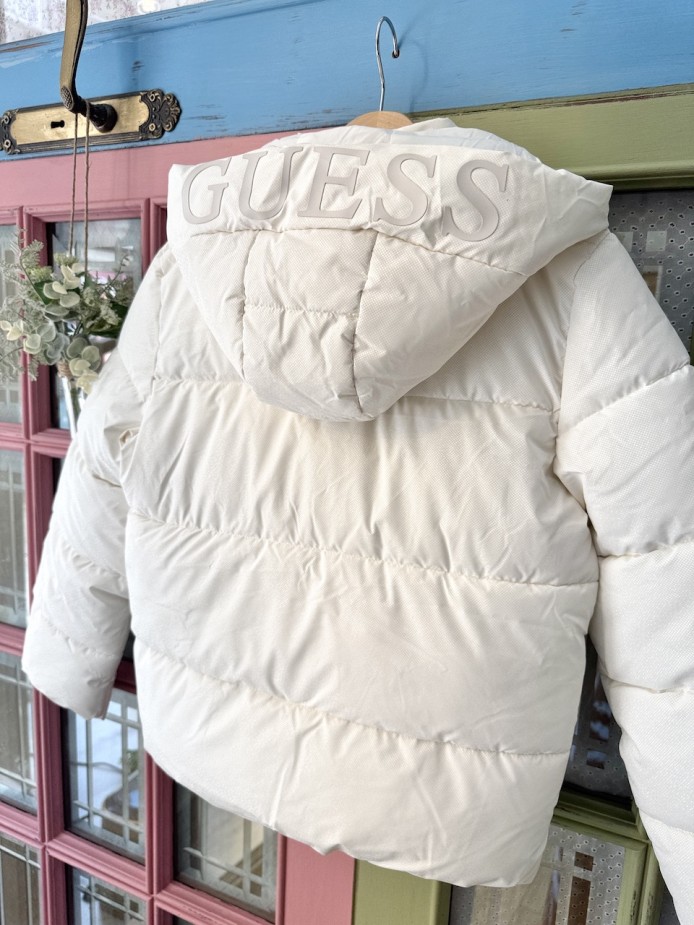 PUFFER BLANCO ROTO GUESS