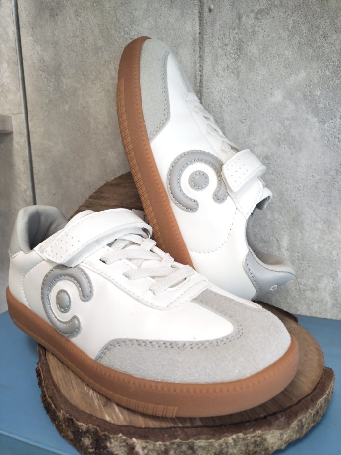 Tenis para el cole blancos