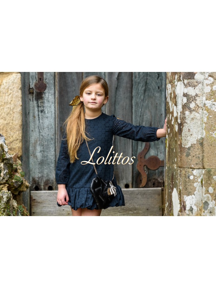 vestido negro adolescente