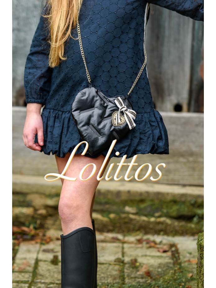 vestido negro adolescente