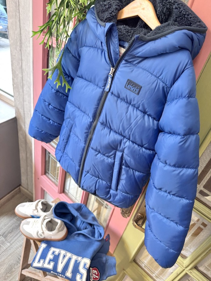PUFFER AZULÓN LEVIS