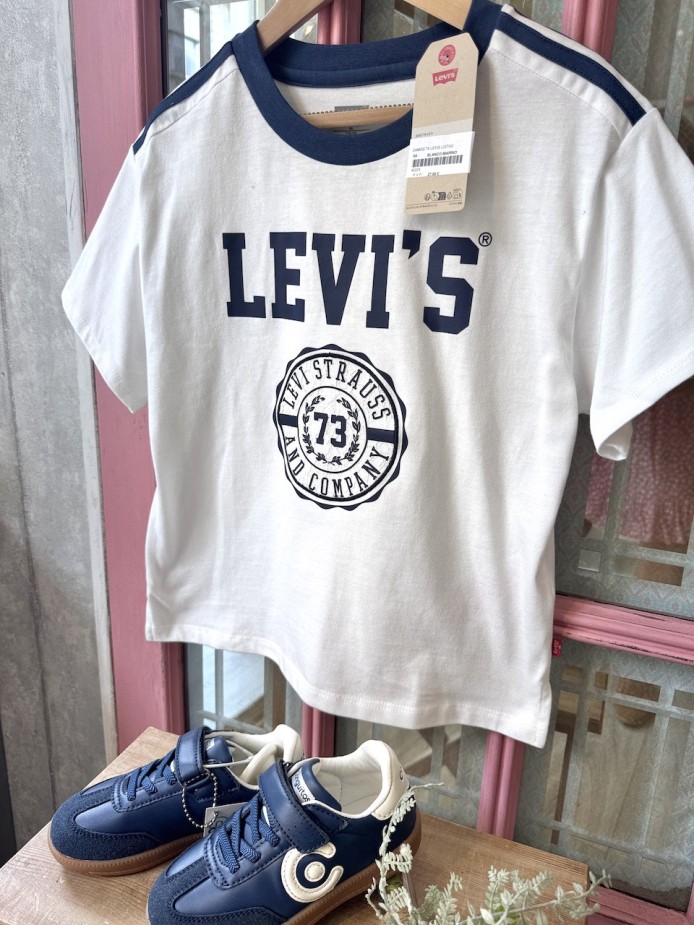 camiseta niña Levi´s