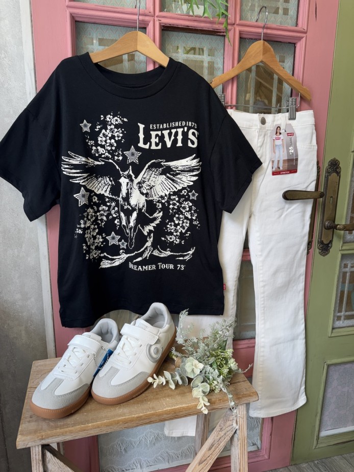 camiseta Levi´s niña