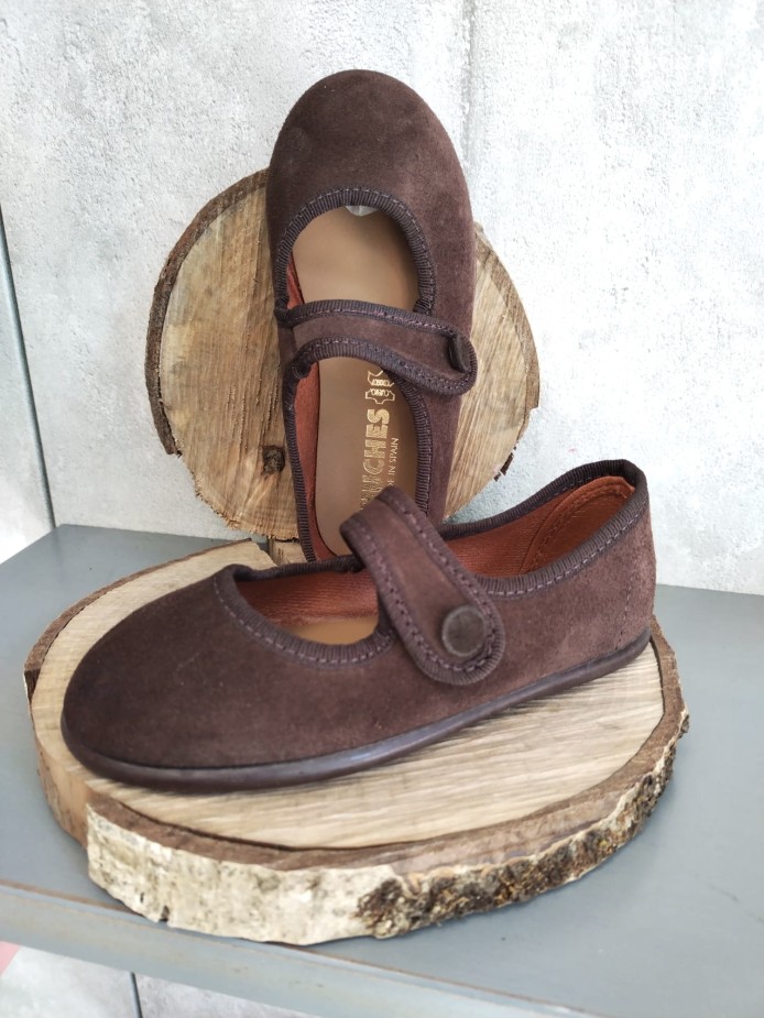 MERCEDITA NIÑA MARRÓN