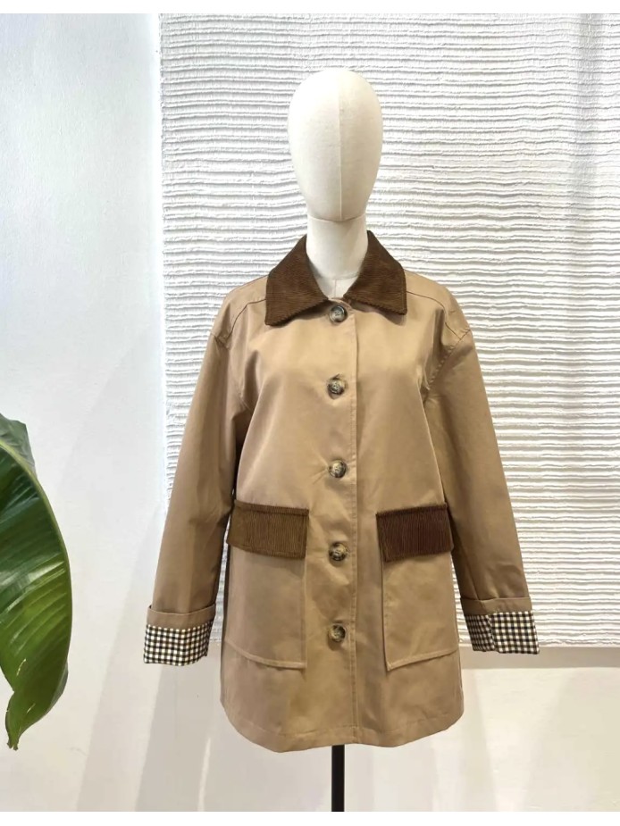 PARKA CAMEL CUELLO Y BOLSILLOS PANA