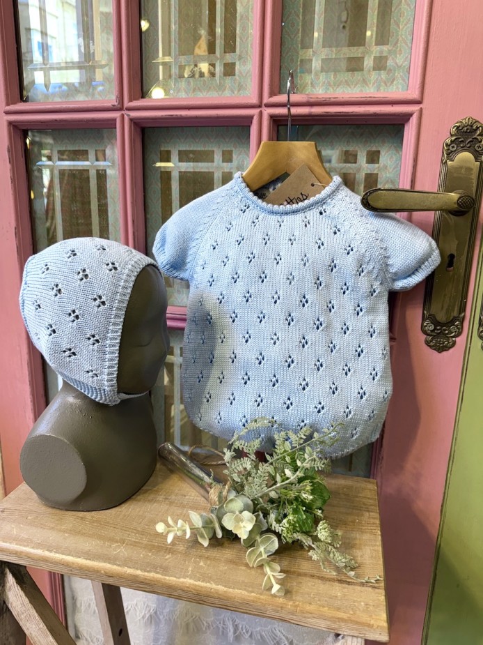 Pelele punto celeste