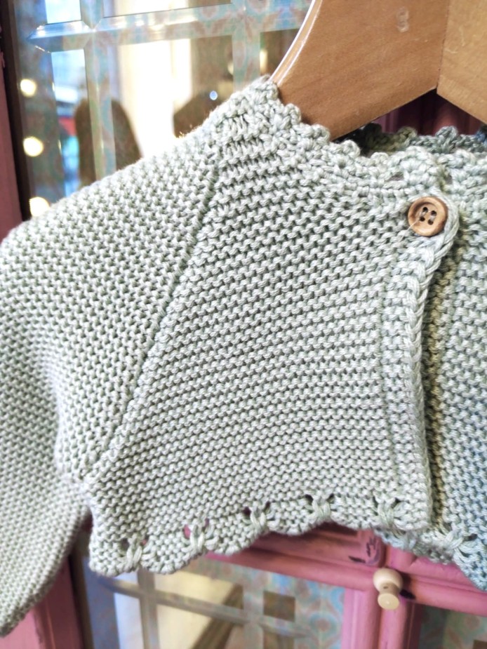 CHAQUETA PARA BEBÉ VERDE AGUA