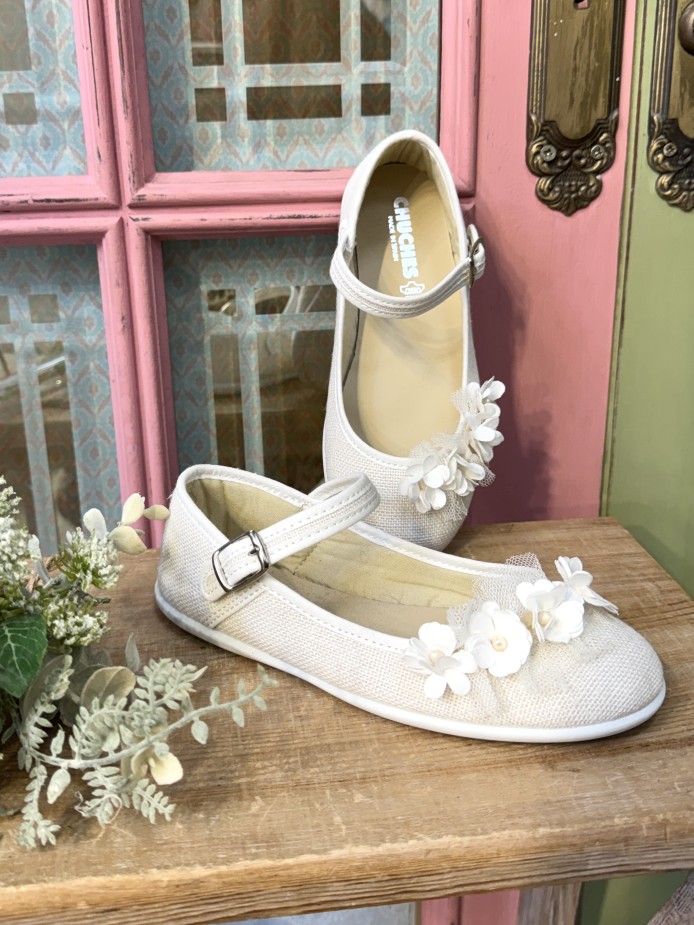 MERCEDITA BLANCA MULTIFLOR CHUCHES
