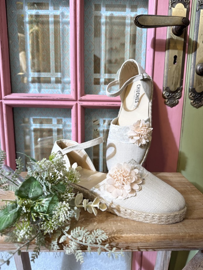 ALPARGATA FLOR SALMÓN PUNTILLA CHUCHES