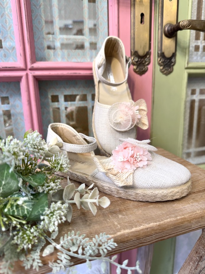 ALPARGATA BEIG FLOR ROSA CHUCHES